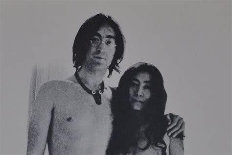 yoko ono nackt|Two Virgins Album Cover